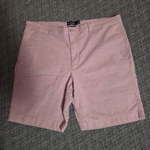Chaps Men's Light Pink Flat Front Shorts